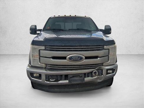 Used 2017 Ford F250 Lariat w/ Chrome Package image 2