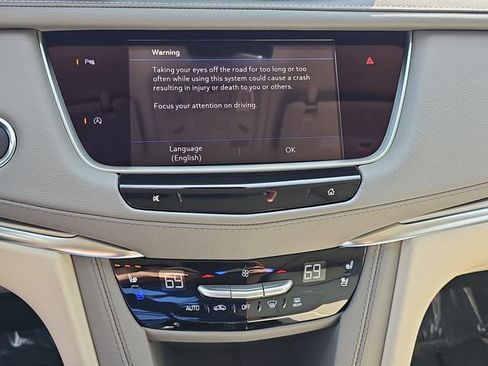 Used 2025 Cadillac XT5 Premium Luxury w/ LPO, Floor Liner Package AWD/4WD image 19