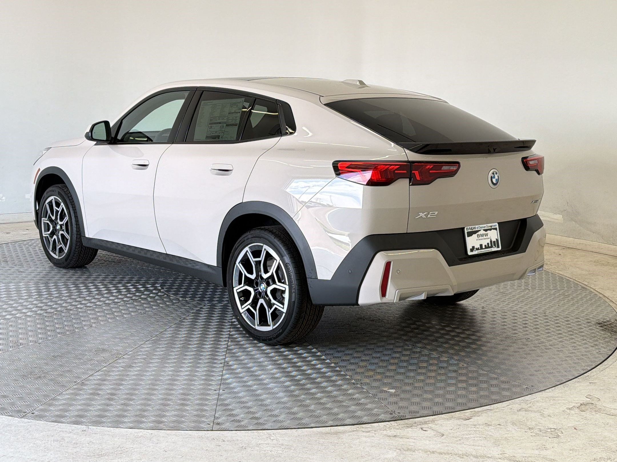 New 2026 BMW X2 xDrive28i w/ Convenience Package AWD/4WD image 3