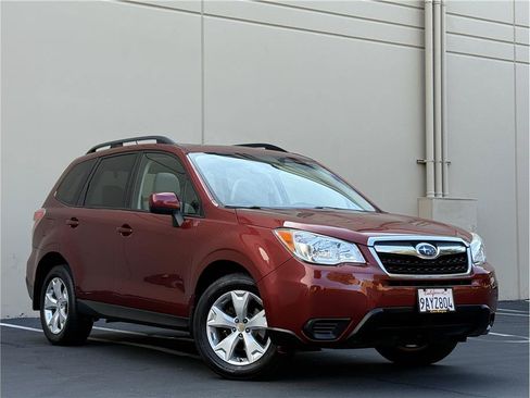Used 2015 Subaru Forester 2.5i Premium w/ All-Weather Package AWD/4WD image 22