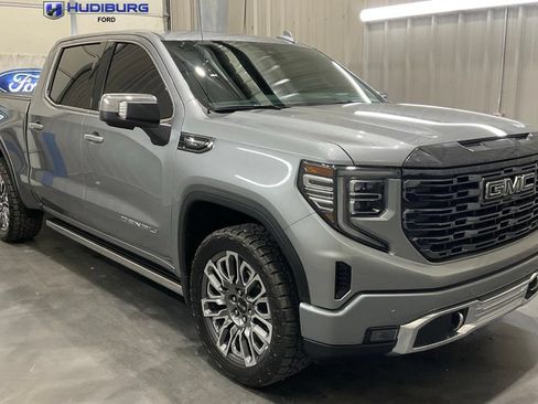 Used 2023 GMC Sierra 1500 Denali Ultimate AWD/4WD image 1
