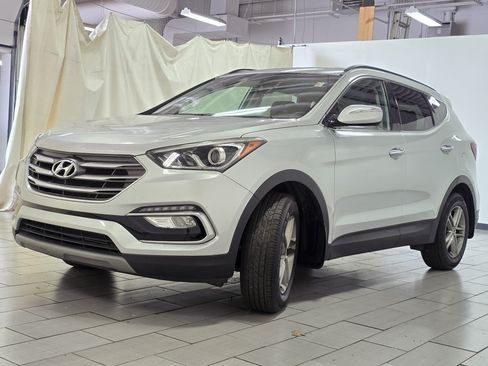 Used 2018 Hyundai Santa Fe Sport w/ 2.4L Value Package 02 AWD/4WD image 9