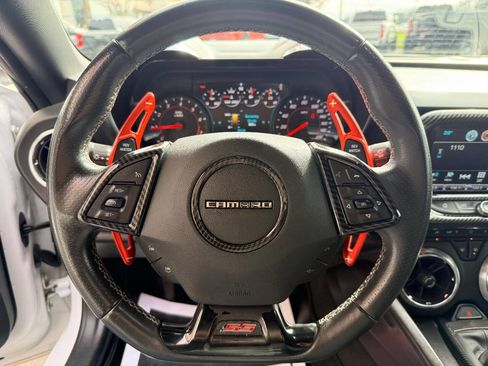 Used 2018 Chevrolet Camaro SS image 19