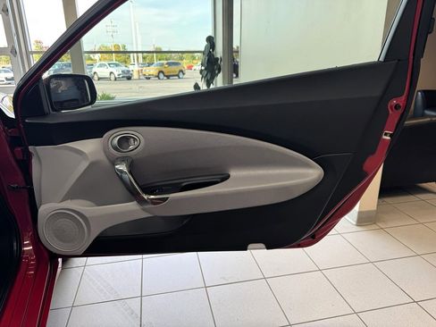 Used 2011 Honda CR-Z EX image 18