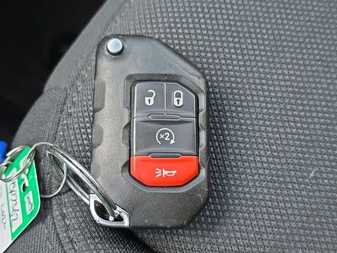 Used 2022 Jeep Wrangler Unlimited Sport AWD/4WD image 6