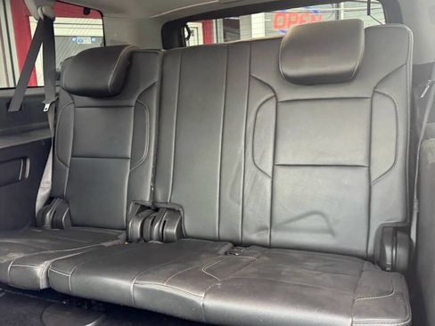 Used 2018 Chevrolet Suburban LT image 22