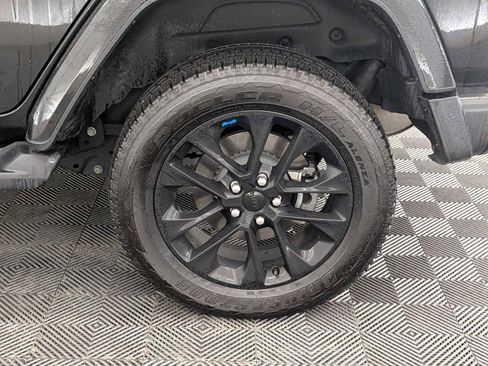 Used 2023 Jeep Wrangler Sahara w/ Cold Weather Group image 13