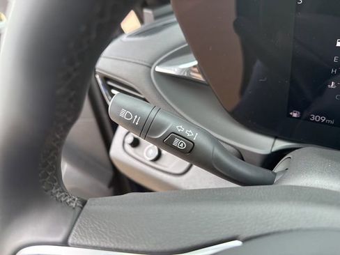 New 2026 Buick Envista Sport Touring w/ Convenience I Package FWD image 21