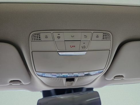 Used 2022 Mercedes-Benz GLC 300 4MATIC image 15