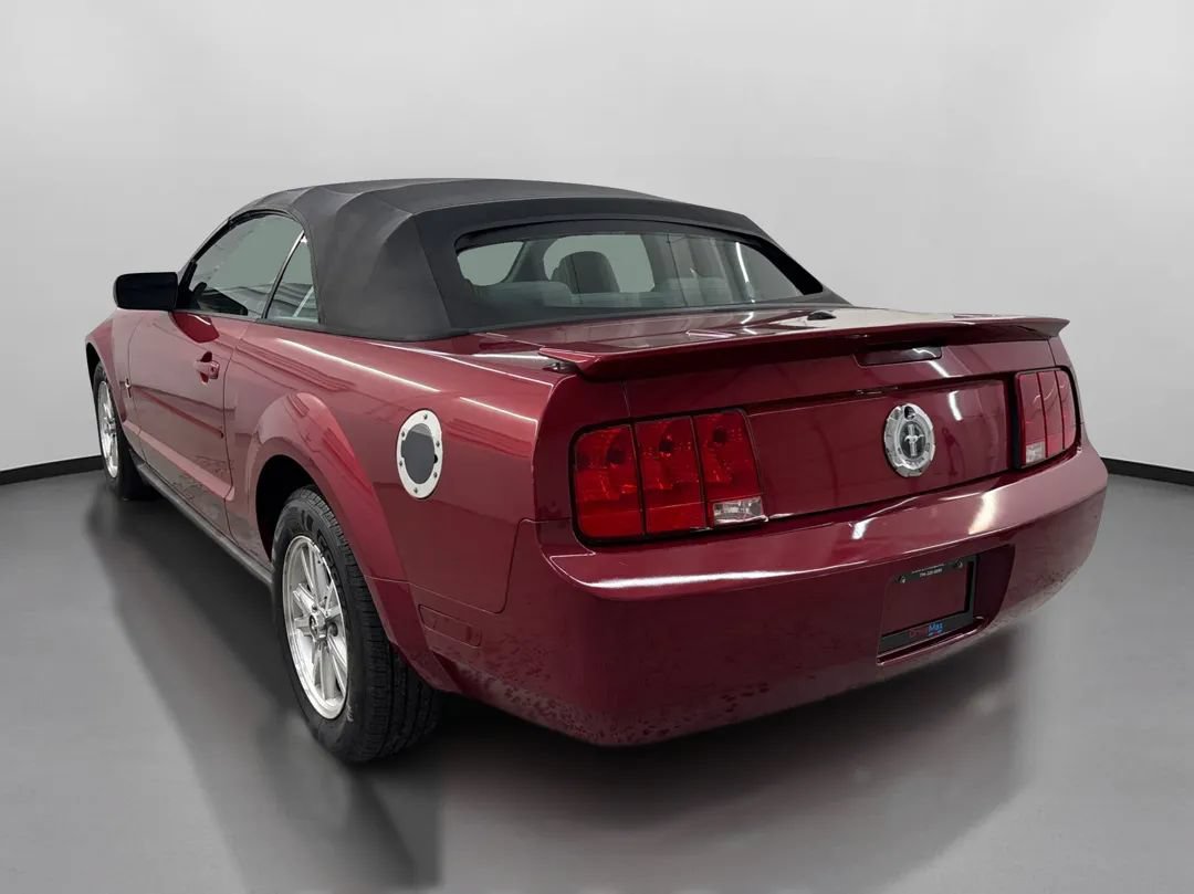 Used 2007 Ford Mustang Premium RWD image 7