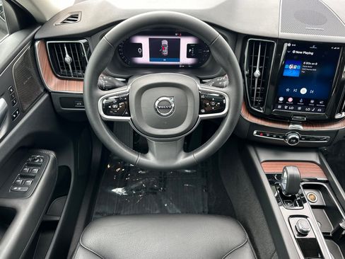 Certified 2023 Volvo XC60 T8 Plus w/ Protection Package Premier AWD/4WD image 16