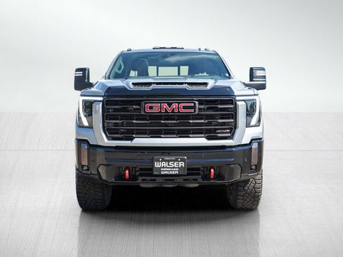 Used 2024 GMC Sierra 2500 AT4X AWD/4WD image 8