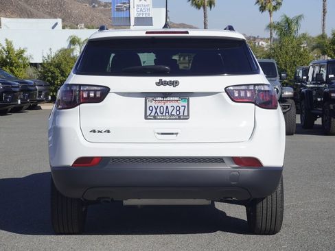 Certified 2026 Jeep Compass Latitude AWD/4WD image 5