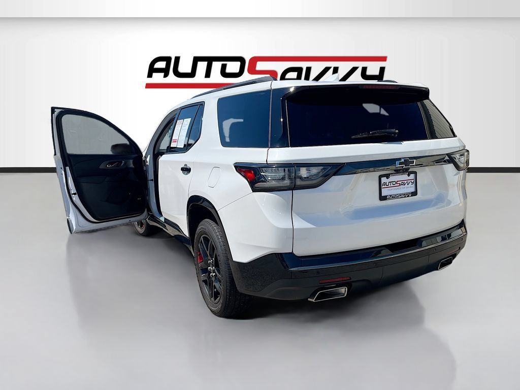 Used 2021 Chevrolet Traverse Premier w/ Redline Edition FWD image 5