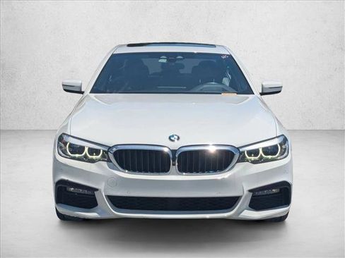 Used 2019 BMW 540i w/ M Sport Package RWD image 2