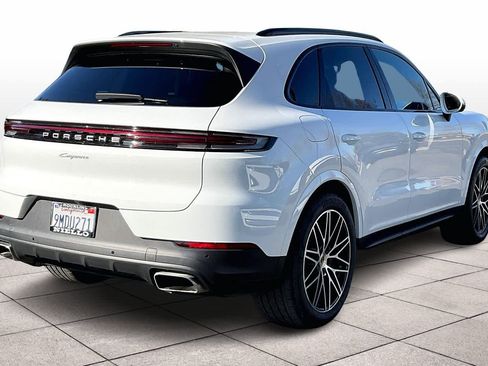 Used 2024 Porsche Cayenne image 14