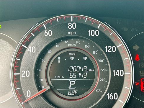 Used 2017 Honda Accord Sport Special Edition image 10