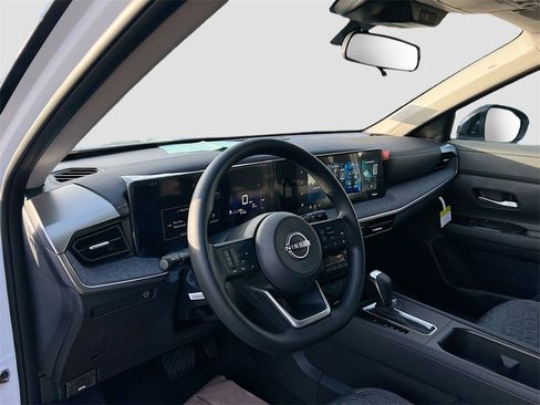 New 2026 Nissan Kicks SV image 9