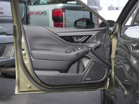 Used 2021 Subaru Outback Limited image 30