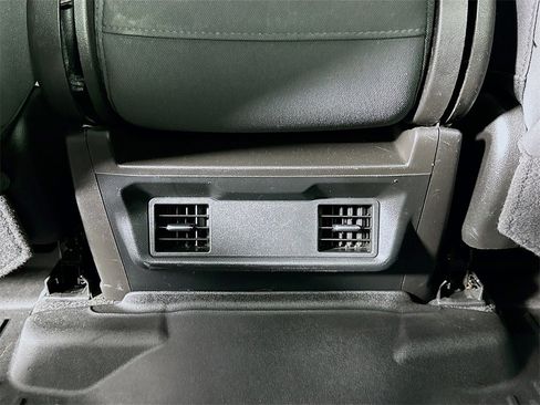 Used 2020 Chevrolet Silverado 1500 LT image 28