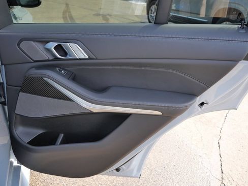Used 2026 BMW X5 M60i AWD/4WD image 23