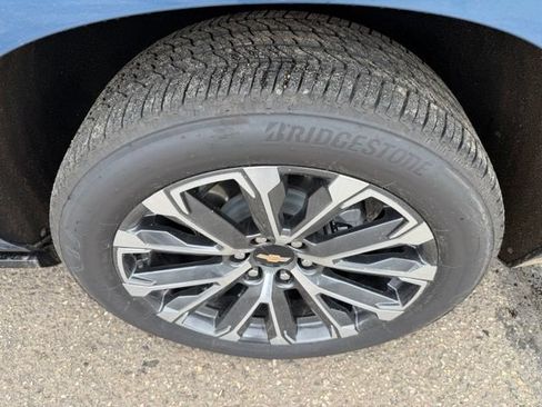 Used 2025 Chevrolet Tahoe High Country AWD/4WD image 23
