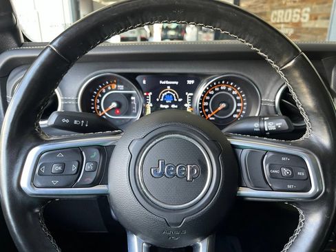 Used 2021 Jeep Gladiator Overland w/ Popular Equipment Package AWD/4WD image 34