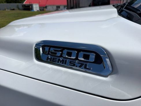 Used 2019 RAM 1500 Big Horn AWD/4WD image 9