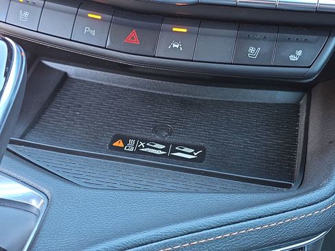 Used 2022 Cadillac CT4 V w/ Navigation Package image 23