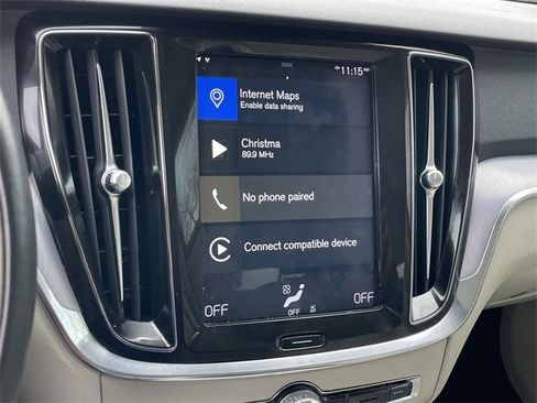 Used 2020 Volvo S60 T5 Momentum image 17