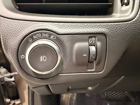 Used 2017 Buick Envision Premium image 23