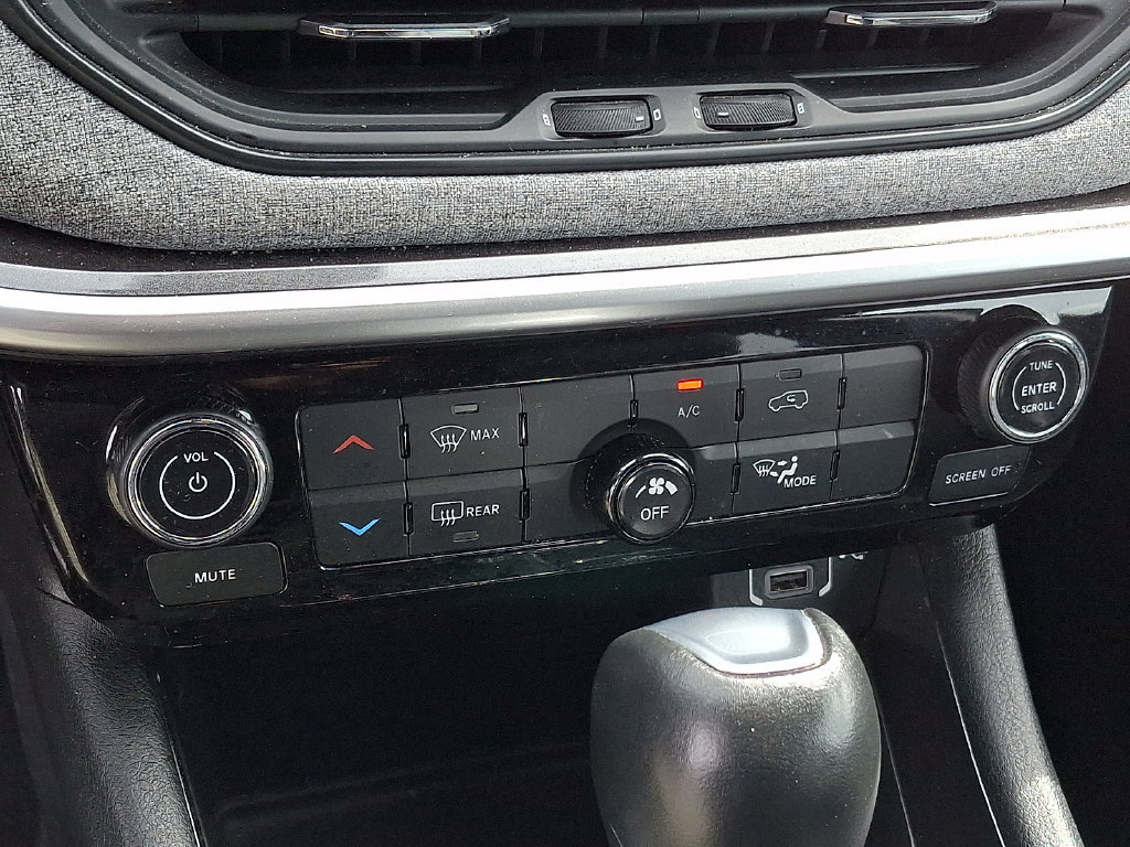 Certified 2023 Jeep Compass Latitude AWD/4WD image 15