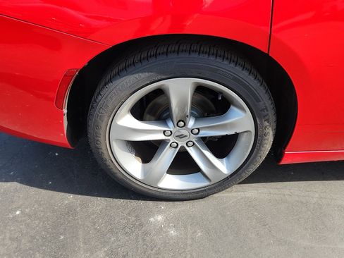 Used 2017 Dodge Charger R/T image 25