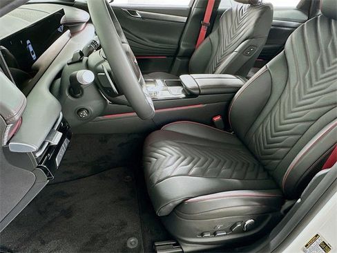 New 2025 Genesis G80 2.5T Sport Prestige image 9