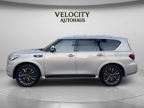 Used 2018 INFINITI QX80 4WD w/ Deluxe Technology Package image 4