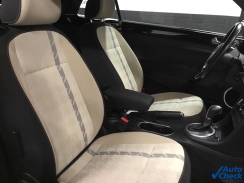 Used 2018 Volkswagen Beetle 2.0T Coast image 35