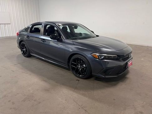 Used 2023 Honda Civic Sport image 1