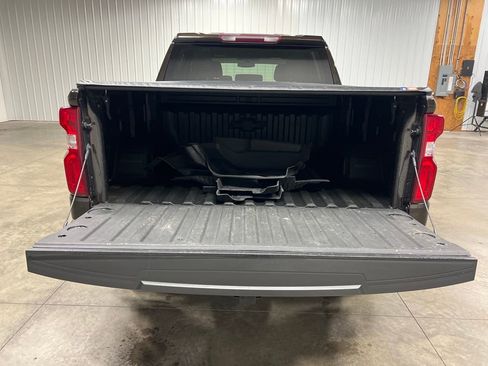 Used 2019 Chevrolet Silverado 1500 RST image 12