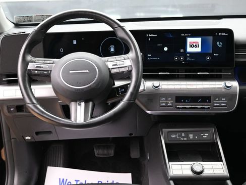 Used 2024 Hyundai Kona Limited FWD image 29