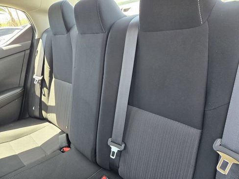 Used 2024 Nissan Sentra SV FWD image 11