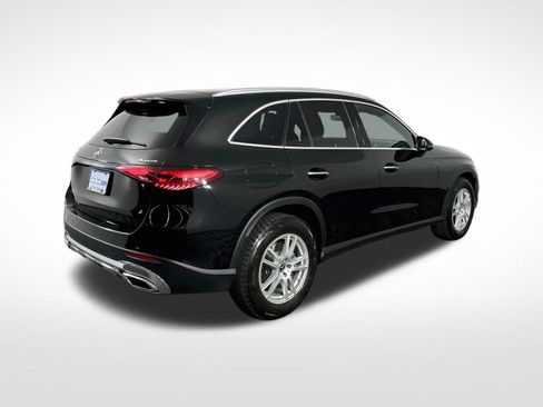 Used 2025 Mercedes-Benz GLC 300 4MATIC image 8