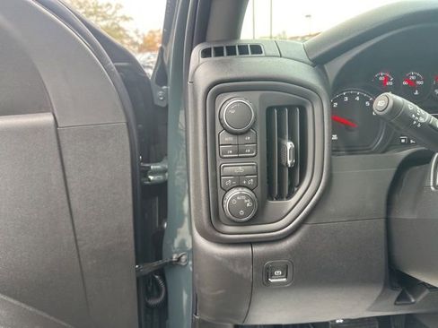 New 2026 Chevrolet Silverado 1500 Custom Trail Boss w/ LPO, Dark Essentials Package image 18