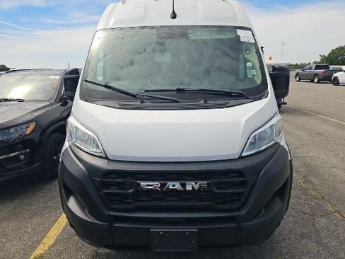 Used 2023 RAM ProMaster 2500 FWD image 2