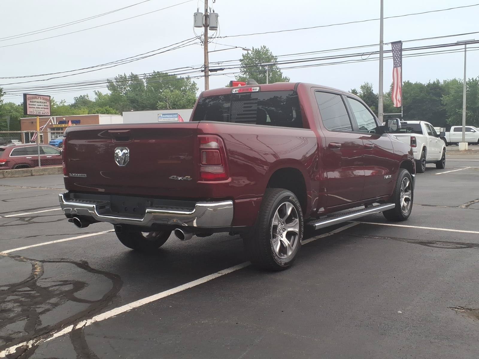 Used 2023 RAM 1500 Laramie AWD/4WD image 3
