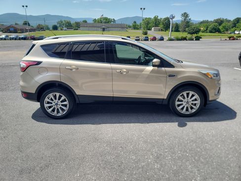 Used 2017 Ford Escape Titanium AWD/4WD image 6