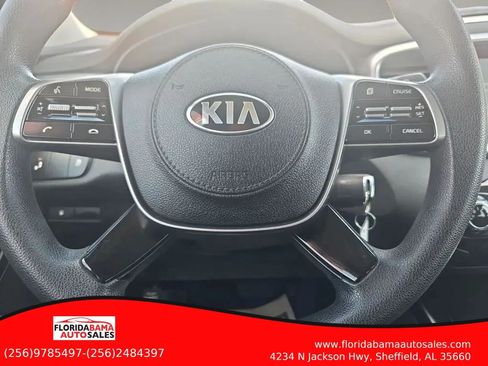 Used 2019 Kia Sorento AWD image 18