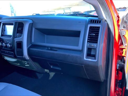 Used 2017 RAM 1500 Express image 19