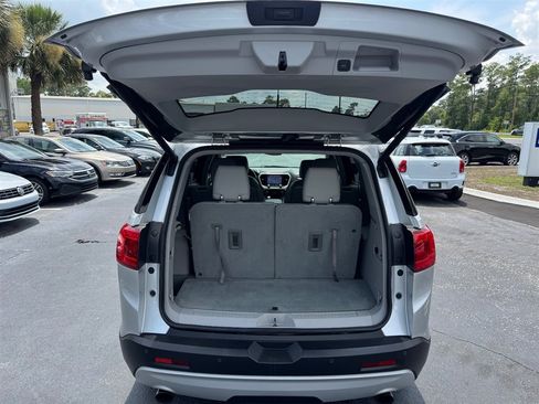 Used 2017 GMC Acadia SLT FWD image 23