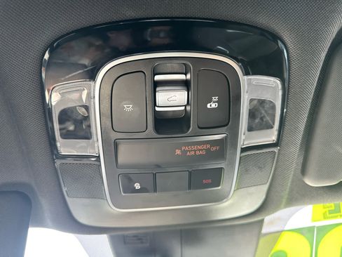 Used 2022 Hyundai Santa Cruz Limited image 29