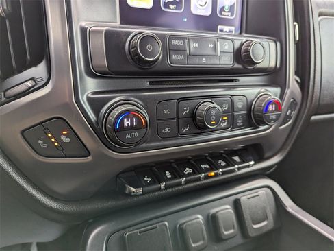 Used 2018 GMC Sierra 3500 SLT image 24